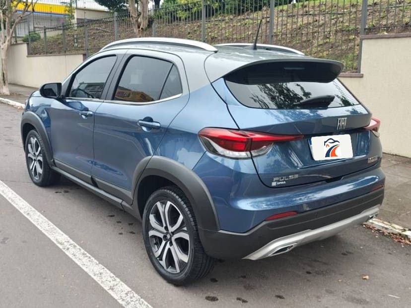 Fiat Pulse 2023/2023, traseira em ângulo