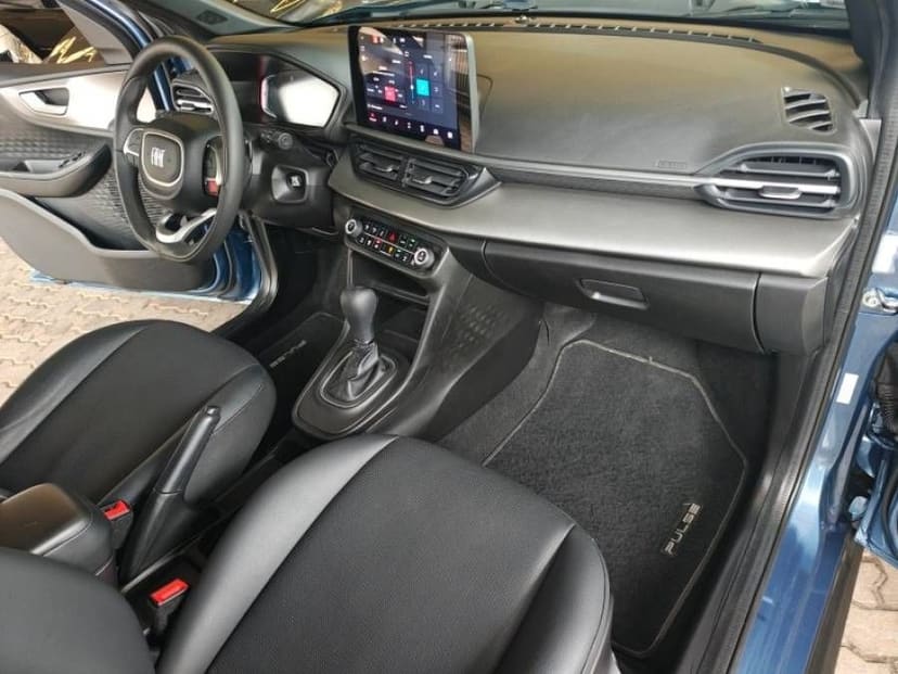 Fiat Pulse 2023/2023, bancos dianteiros